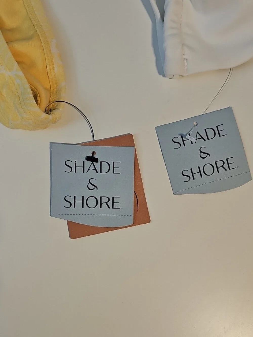 Shade & Shore Women's S White Triangle Top with Yellow/White Shell Bikini Bottom